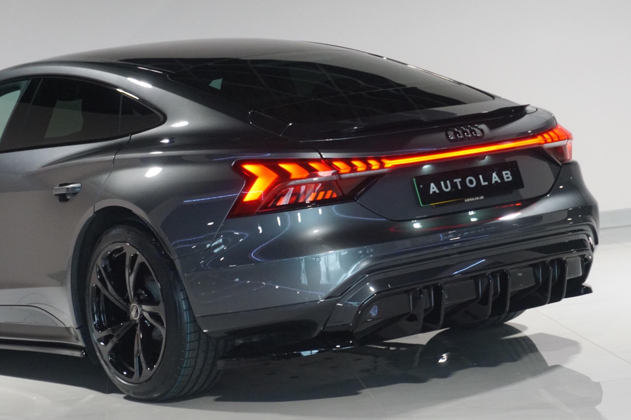 Audi e-tron GT 93.4kWh Saloon 4dr Electric Auto quattro (476 ps)